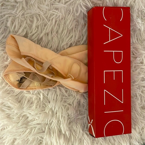 Capezio Shoes Canvas Capezio Ballet Shoes Poshmark